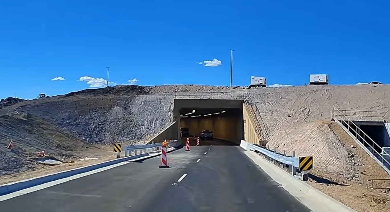 Beale Street tunnel entrance on West Kingman job